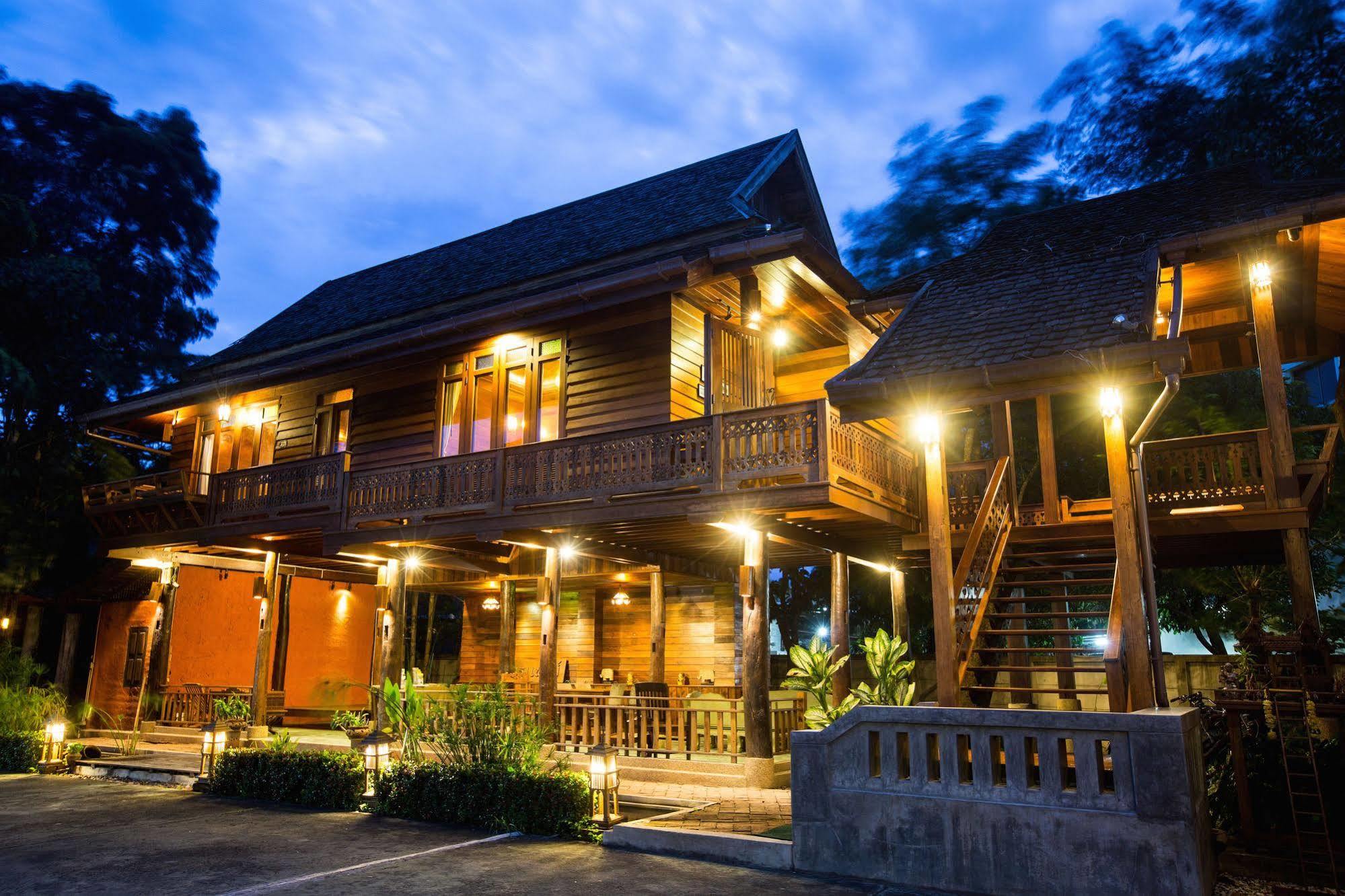 Ruen Come In Chiang Mai Exterior photo